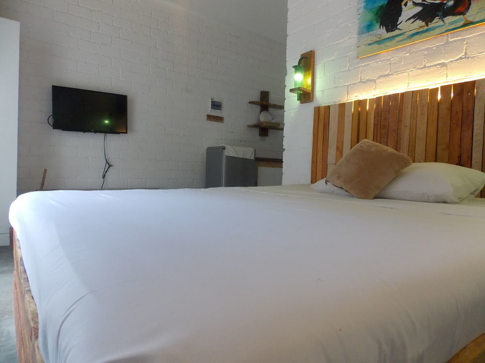 Serviced Apartments By Eco Hotel Bohol Panglao Bagian luar foto