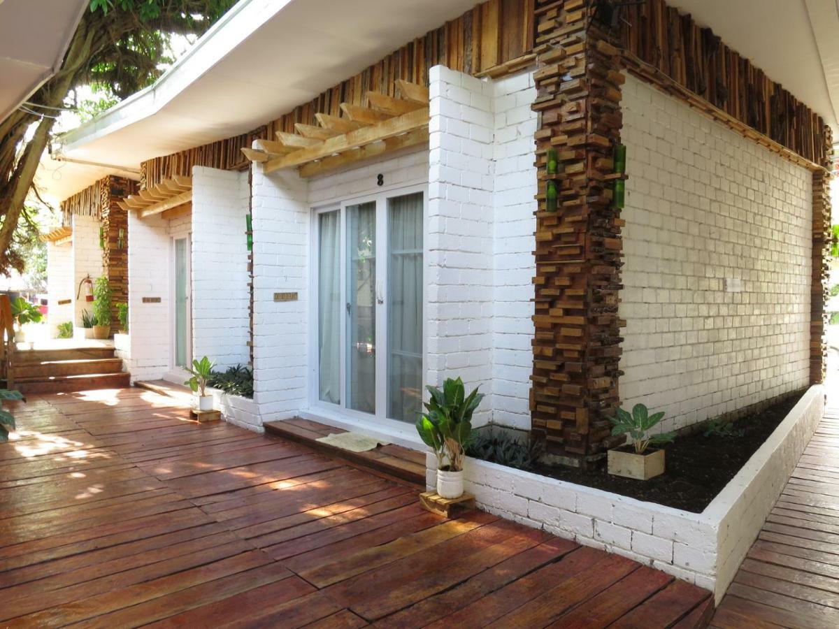 Serviced Apartments By Eco Hotel Bohol Panglao Bagian luar foto
