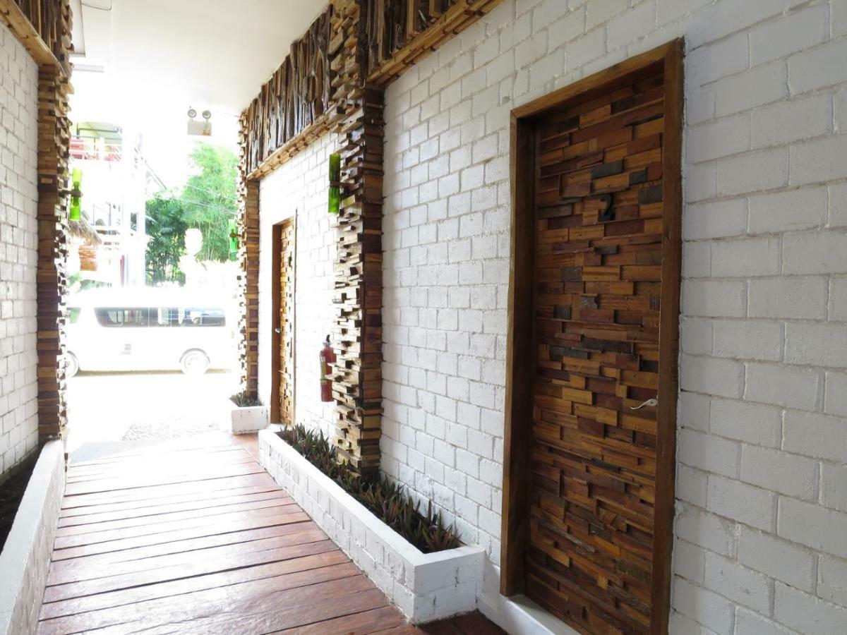 Serviced Apartments By Eco Hotel Bohol Panglao Bagian luar foto